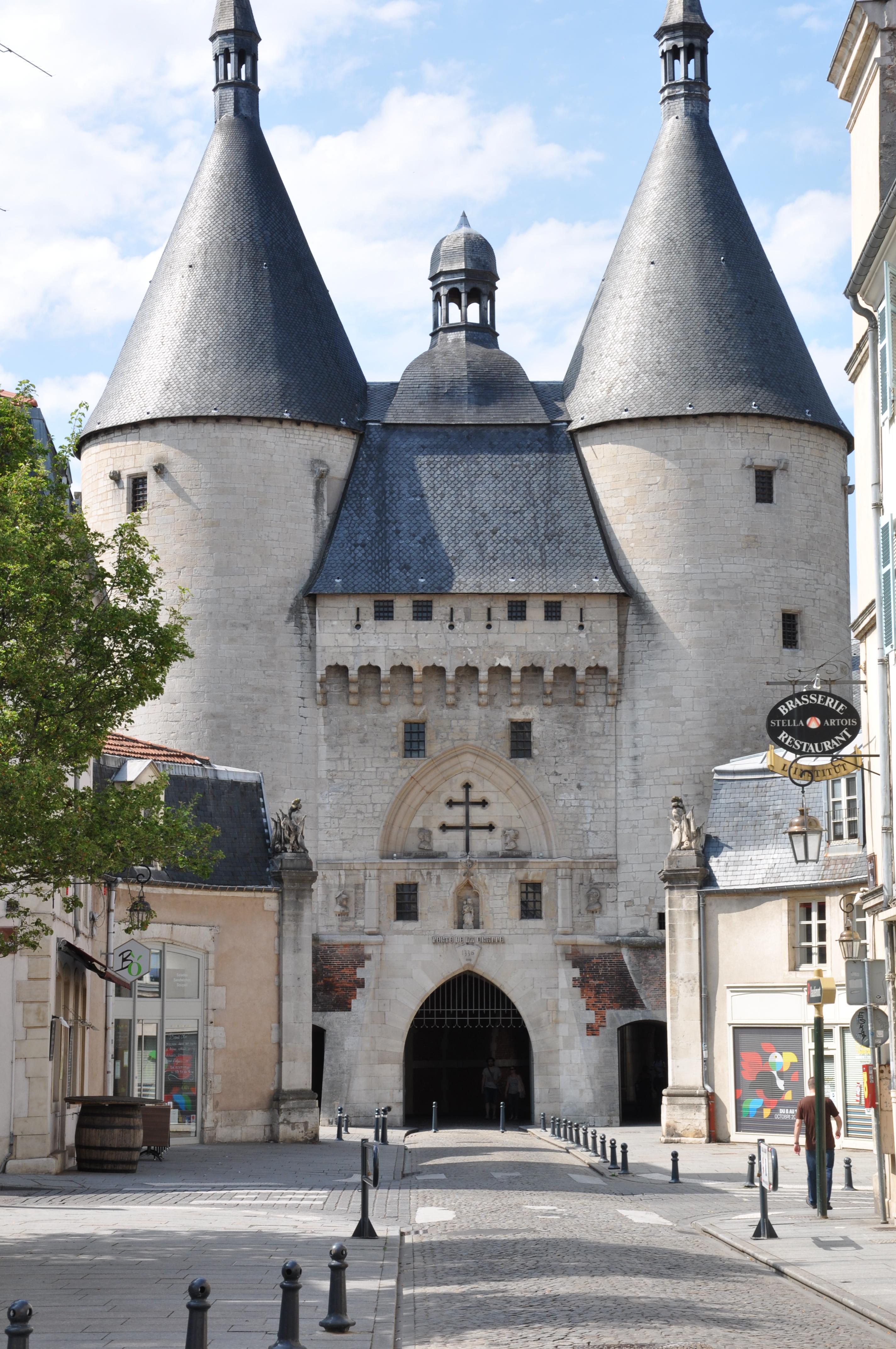 Hotel Foch Nancy Gare Exterior photo