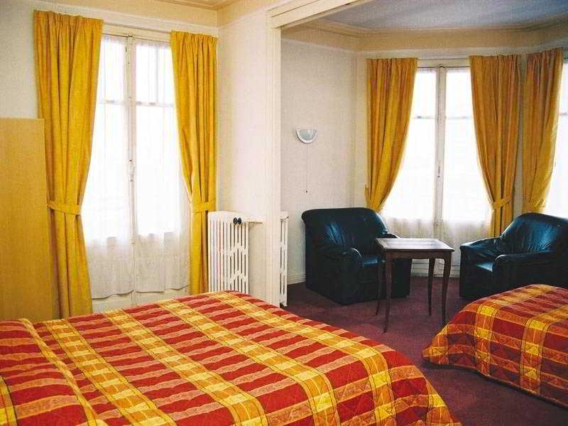 Hotel Foch Nancy Gare Room photo